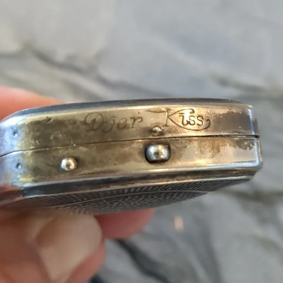 Djer Kiss compact - Picture 3 of 6